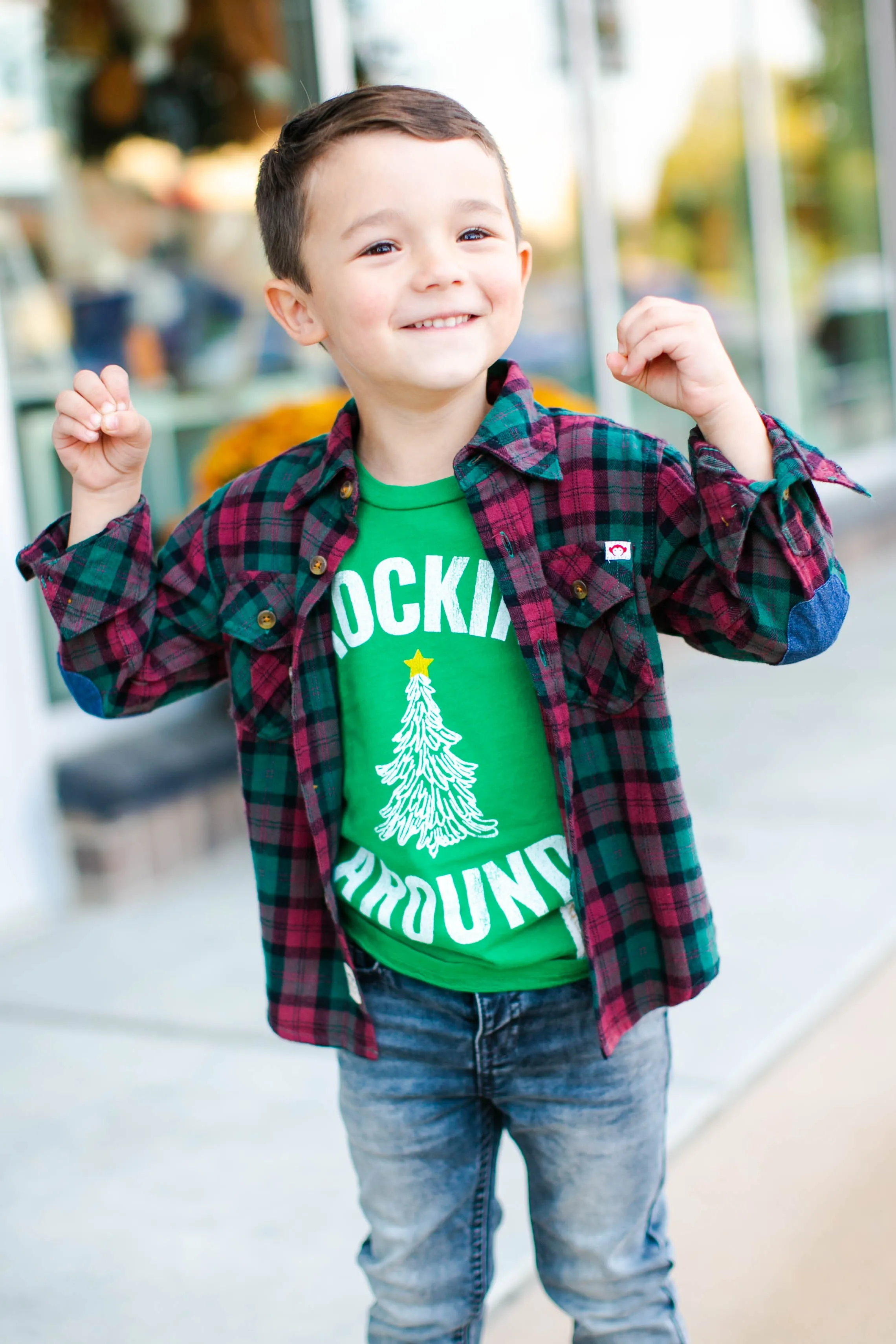 Retro Brand - Rockin' Around the Christmas Tree SLIM Tee in Green
