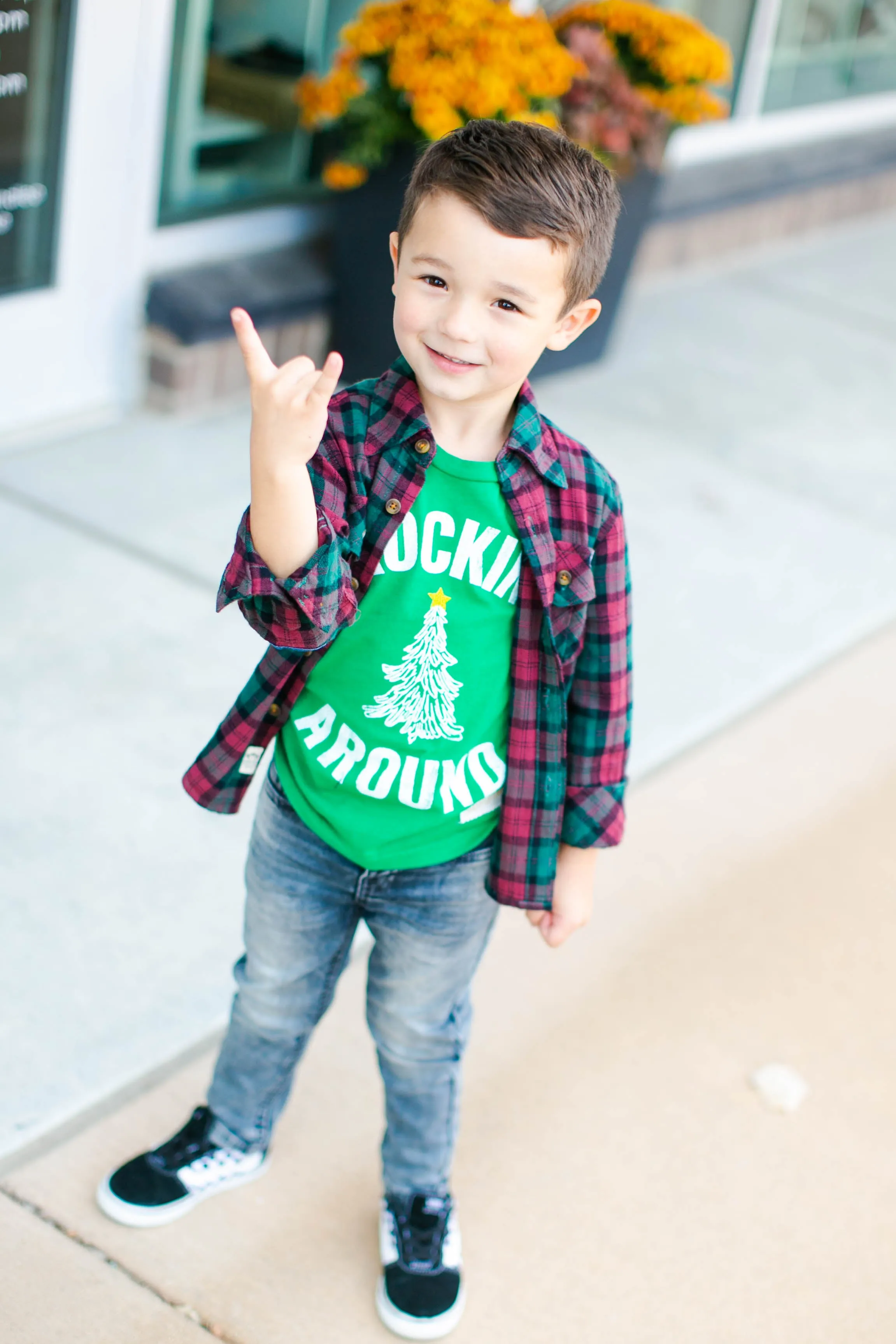 Retro Brand - Rockin' Around the Christmas Tree SLIM Tee in Green